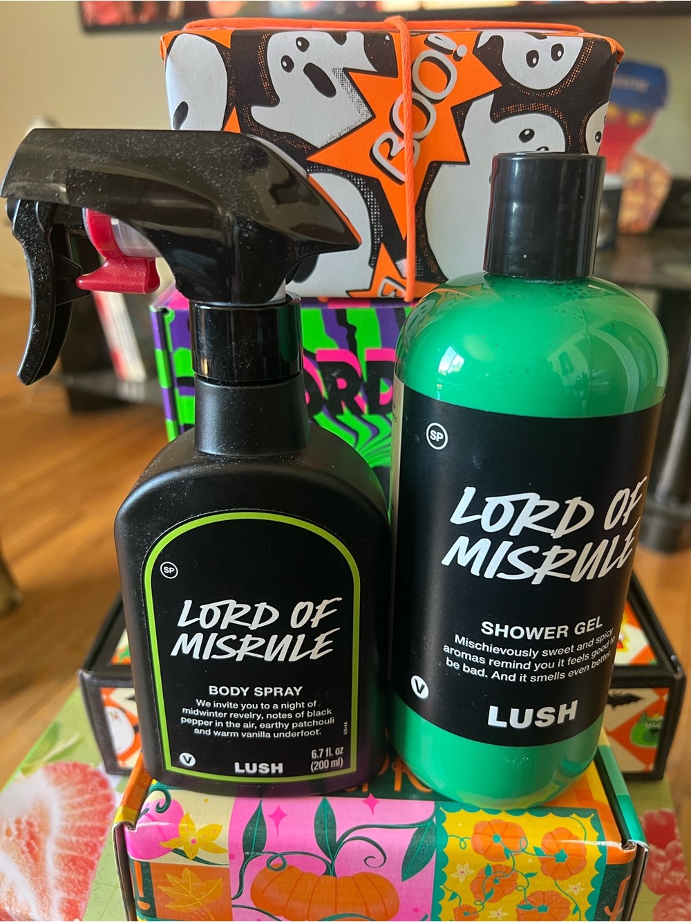 LUSH LIMITED EDITION LORD OF MISRULE SHOWER GEL/BODY SPRAY SET BRAND NEW